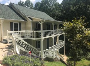 4623 Fox Forrest Dr, Flowery Branch, GA 30542