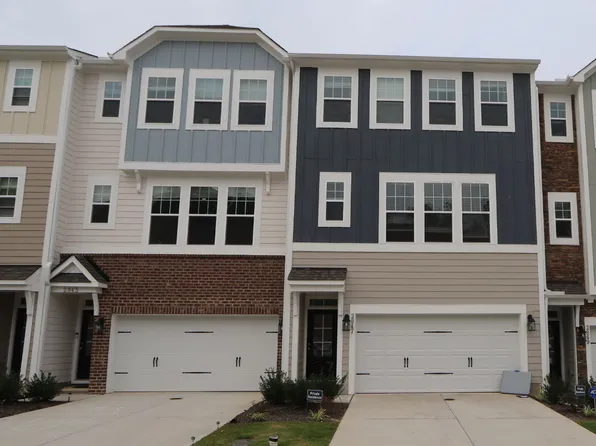 2847 Hunter Woods Dr, Apex, NC 27502