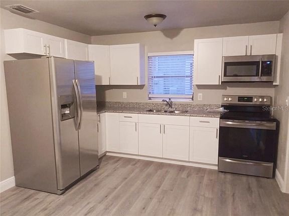 4th image of 1637 36th St