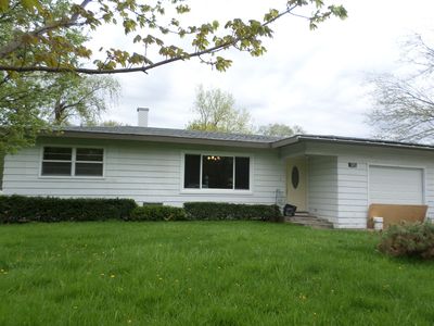 105 W Broadway St, McHenry, IL, 60050