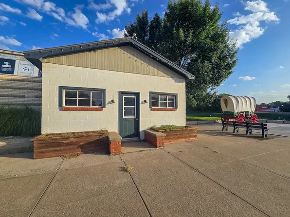 14 W Main St, Council Grove, KS 66846