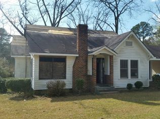 198 Oak St, Omega, GA 31775