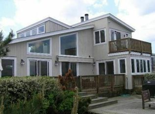 44 Harbor Rd, Westhampton Beach, NY 11978