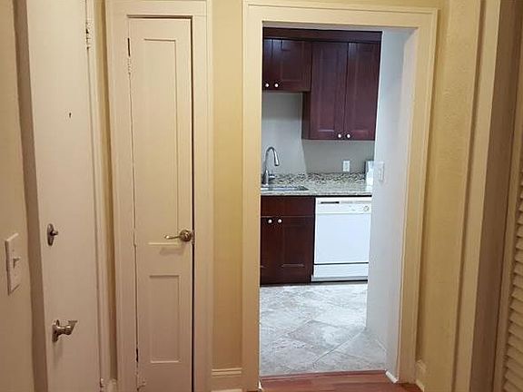 4th image of 508 S Westland Ave APT 1