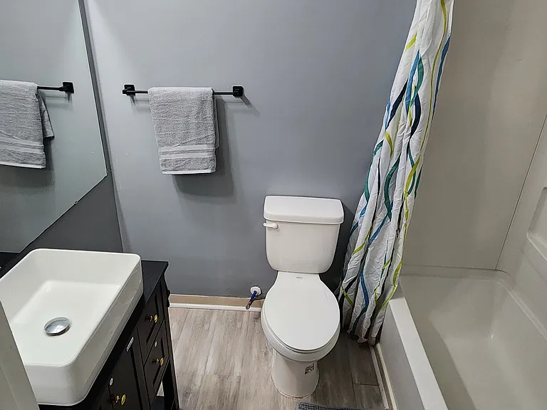 1430 Collegiate Cir #1 — Photo 7