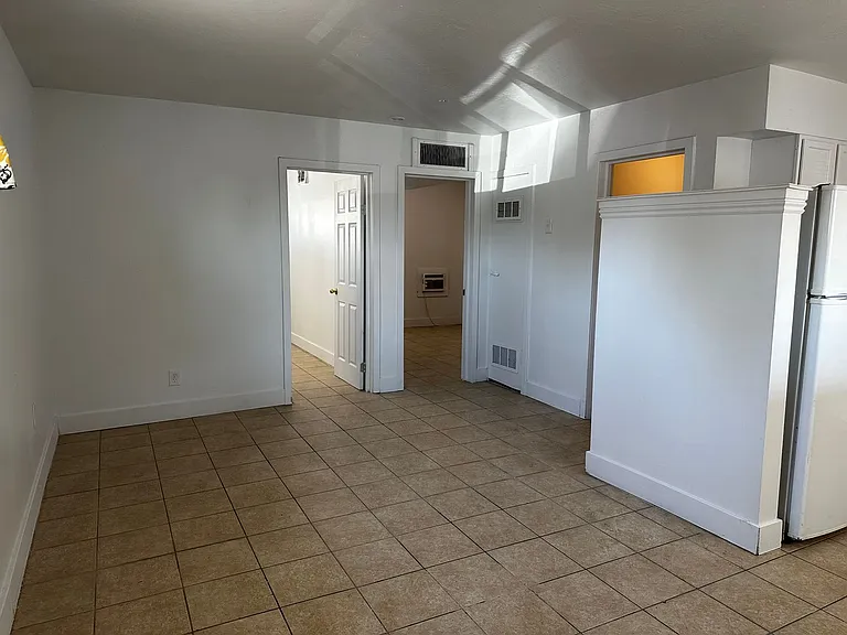 13913 N Palm St #11 — Photo 4