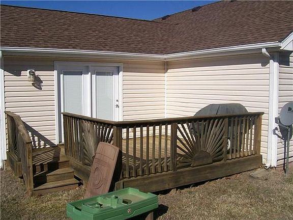 5th image of 1955 Berkshire Dr