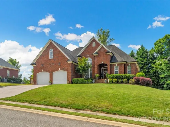 3909 Christin Gamble Ct, Bessemer City, NC 28016