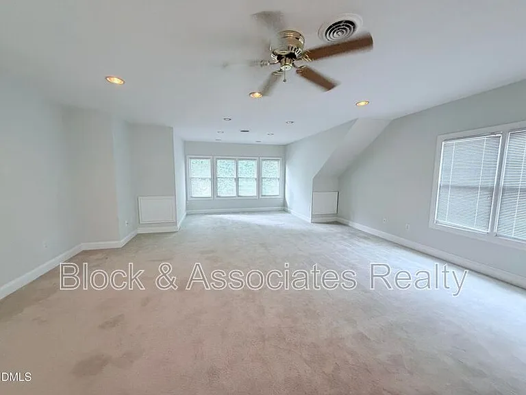 73201 Burrington — Photo 14