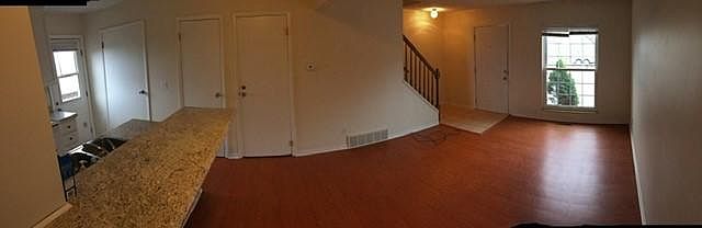 1st image of 121 Oakwood Rd APT E