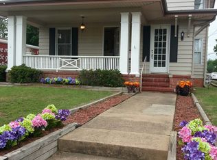 406 S Main St, Paris, TX 75460
