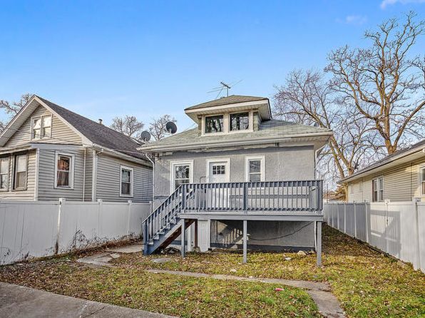 9 S 21st Ave, Maywood, IL 60153