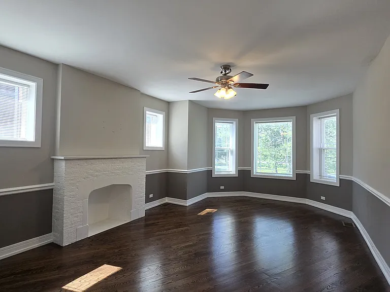 1847 W Garfield Blvd — Photo 2