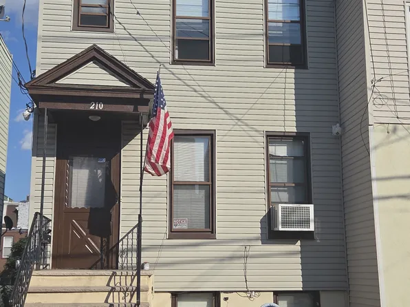 210 Hancock Ave Floor 2, Jersey City, NJ 07307