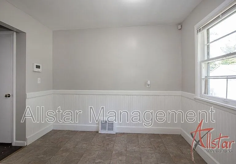 1617 Osage Ave — Photo 10