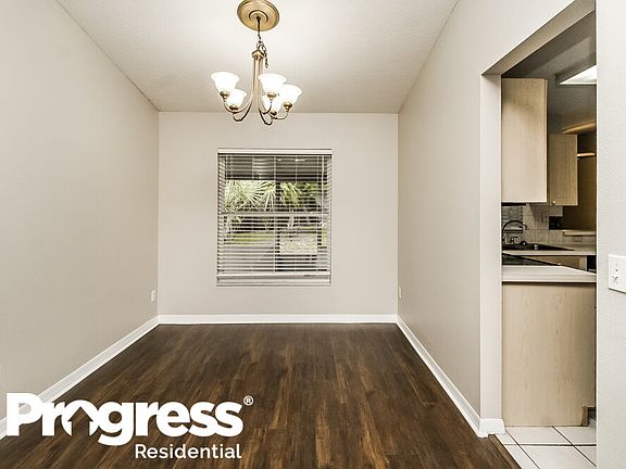 3rd image of 710 Armadillo Dr