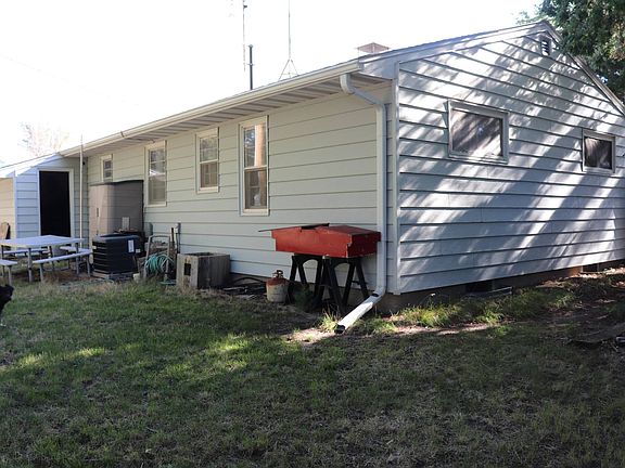 3rd image of 213 N Brock St