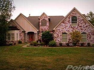 282 Fawn Ridge Ln, Hillsboro, MO 63050