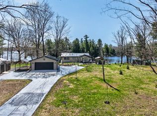 1927 Hogan Rd, South Frontenac, ON K0H2L0