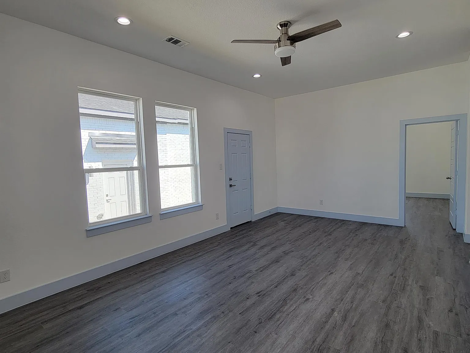 3336 Noor St. - 1 — Photo 3