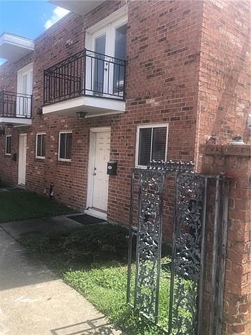 1st image of 3001 Grand Ave #1