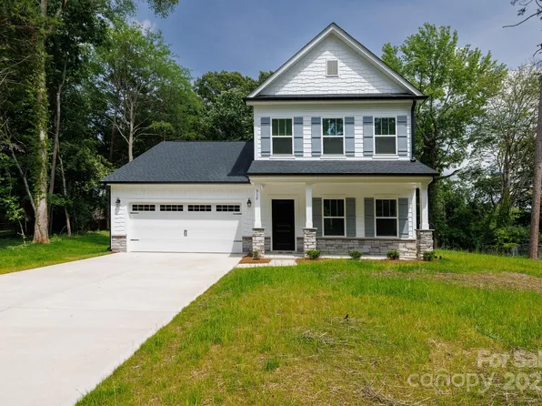 512 Beverly Cres, Charlotte, NC 28270