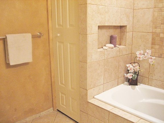3rd image of 655 Grove Dr APT 206