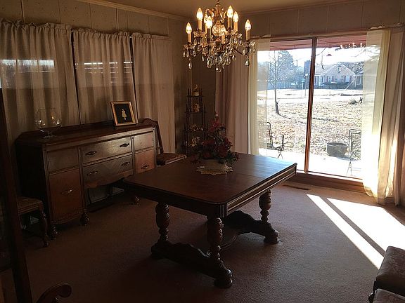 Formal Dining 