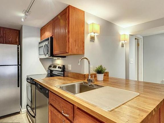 Kitchen / Living Room