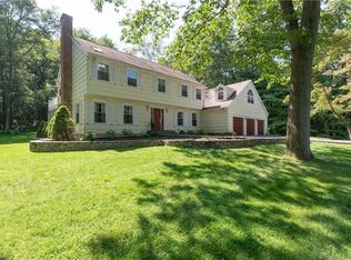 221 Rolling Hills Dr, Fairfield, CT 06824