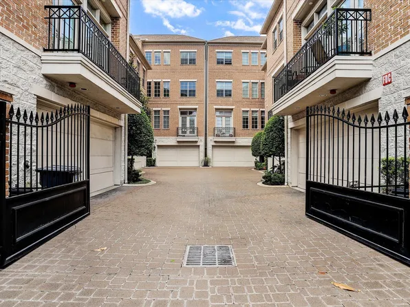 3928 W Main St, Houston, TX 77027