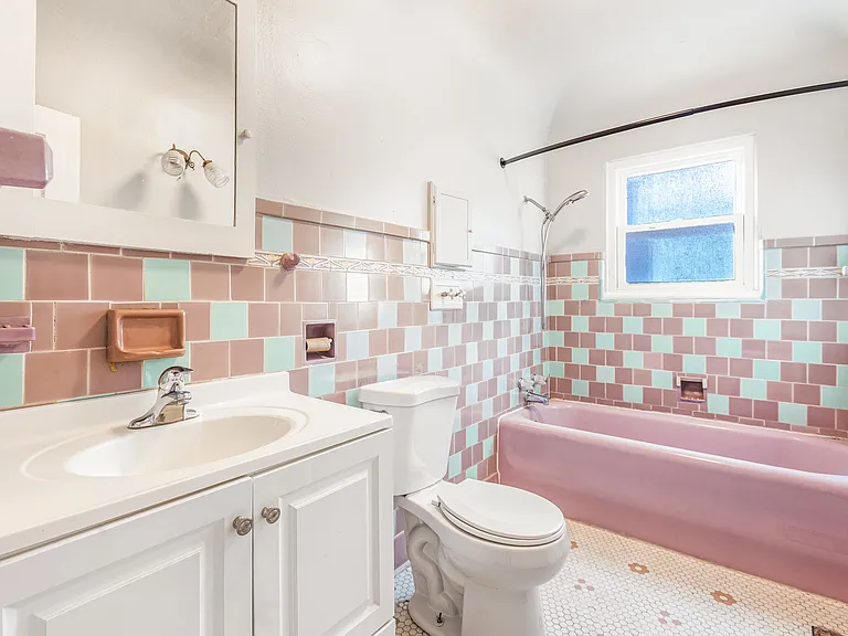 506 Palomar Ave — Photo 9