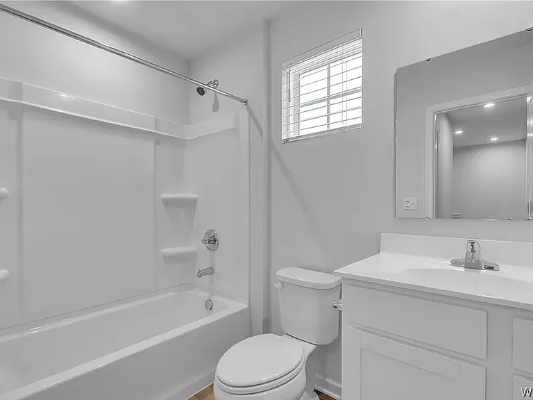 164 Grant Blvd — Photo 16