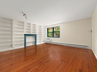 712 Washington St APT 2B, New York, NY 10014