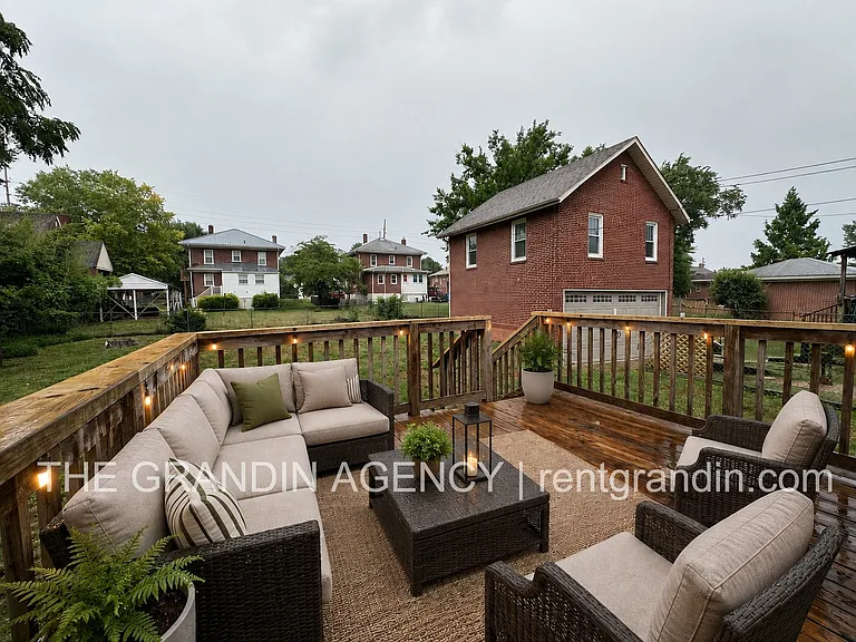 2818 Burton Ave NW #B — Photo 11