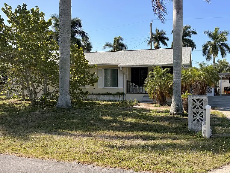 12061 Palm Dr — Photo 1