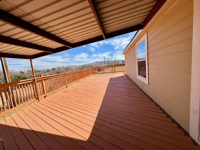 2401 W Covey Ln — Photo 34