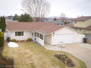 1714 S 66th Ave, Yakima, WA 98908
