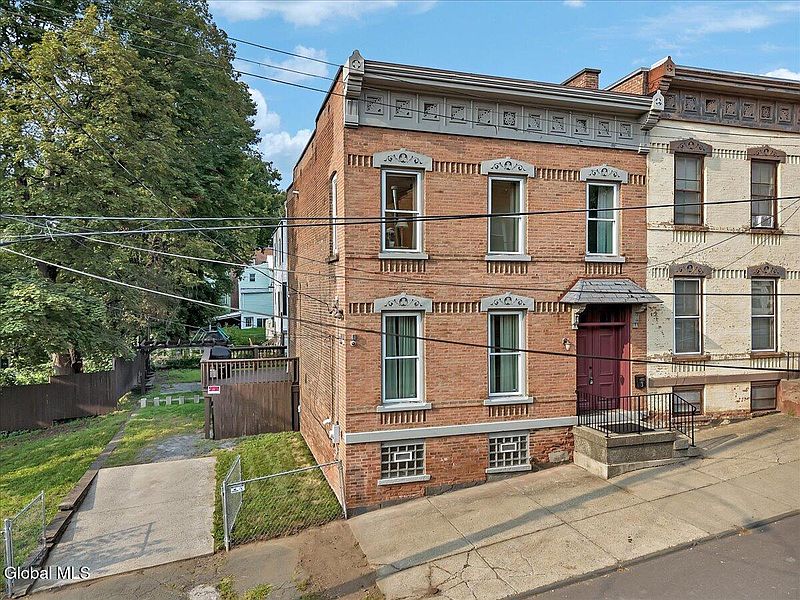 5th image of 3 Eagle Street