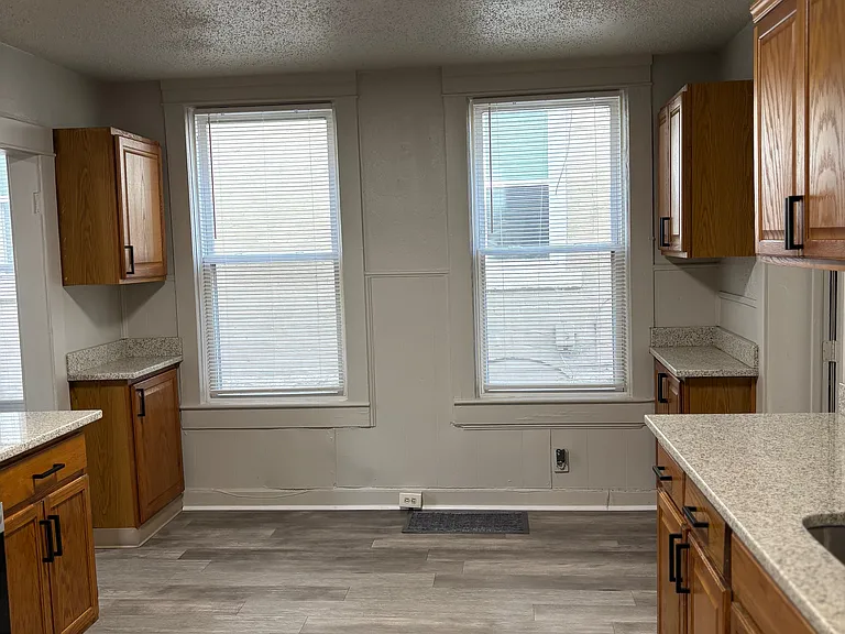 336 N 16th St — Photo 3