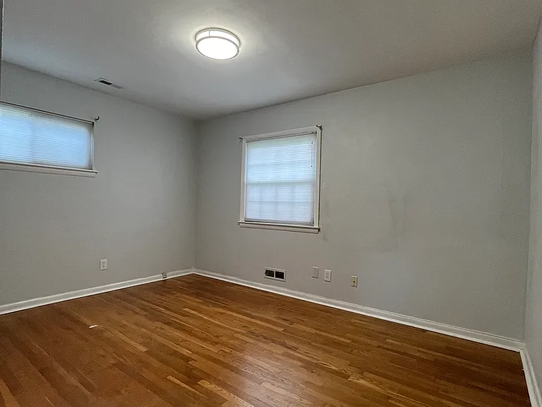 Susquehanna Dr — Photo 15