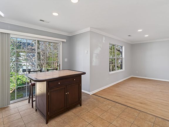 5th image of 103 Riesling Rd