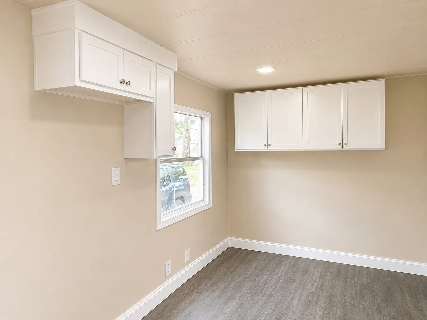 2 bed, 710 sqft, $995 — Photo 4