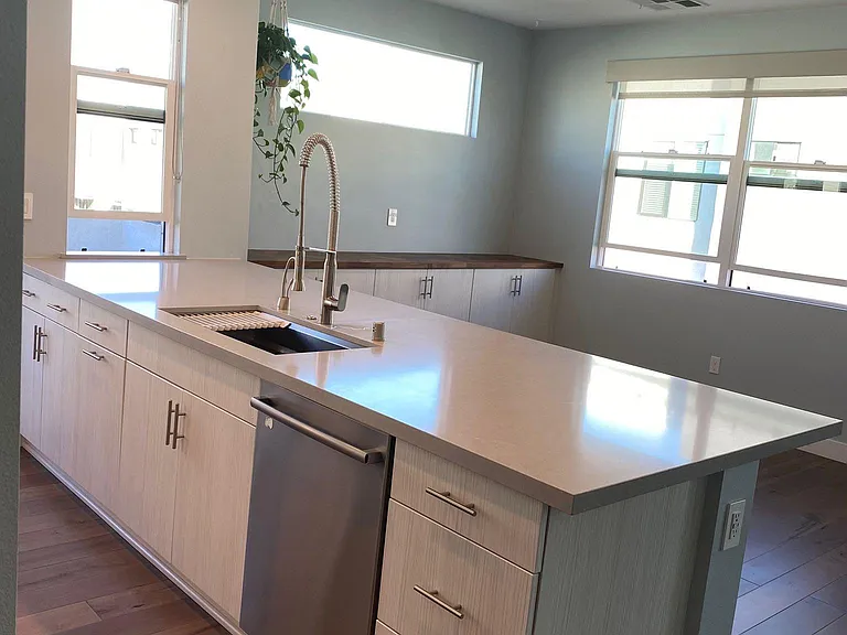 1444 Myrtle Aly — Photo 7