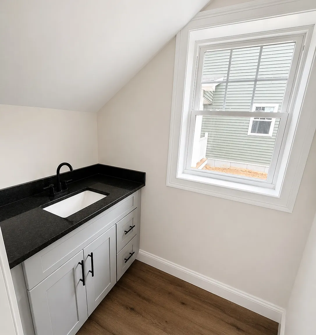 2 bed, 1.5 bath, 900 sqft, $2,400 — Photo 4