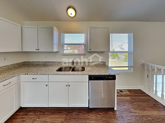 5th image of 138 Hawksoar Dr