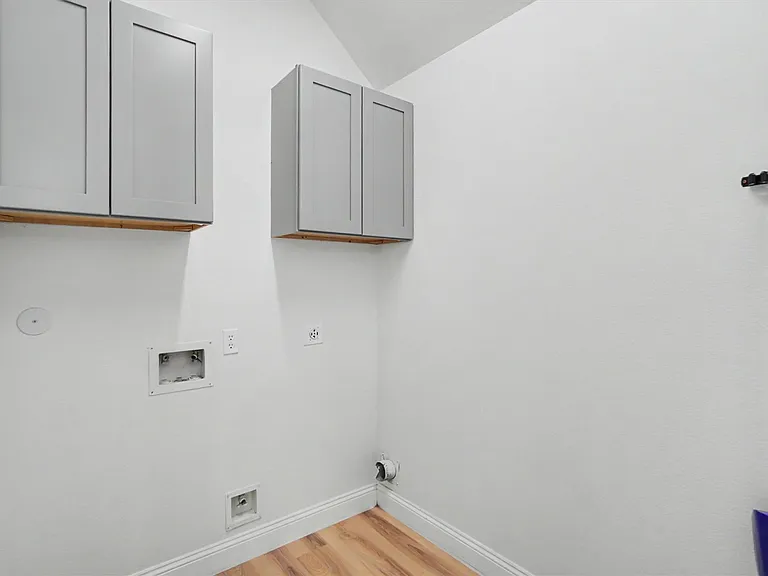 2905 Summer Cape Ct — Photo 25