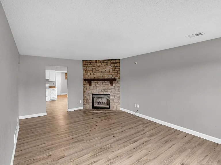 9136 E 85th St #9136 — Photo 8