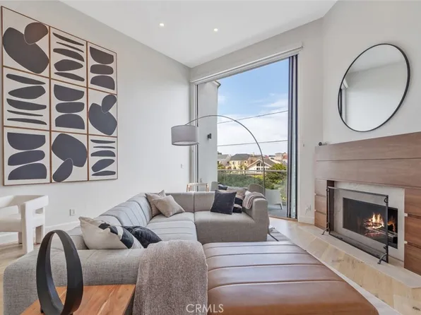 30 Reef St APT 3, Marina Del Rey, CA 90292