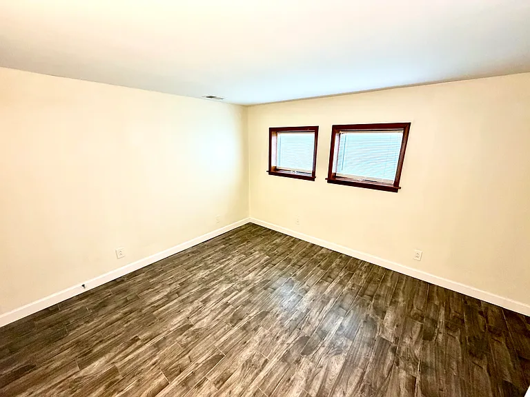 175 E Van Buren St #3 — Photo 14